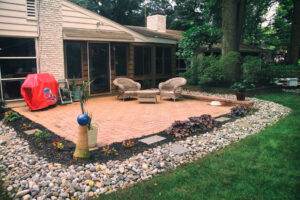 Hardscaping services for patio and rock garden